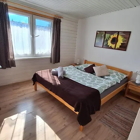 Daniela Homestay *